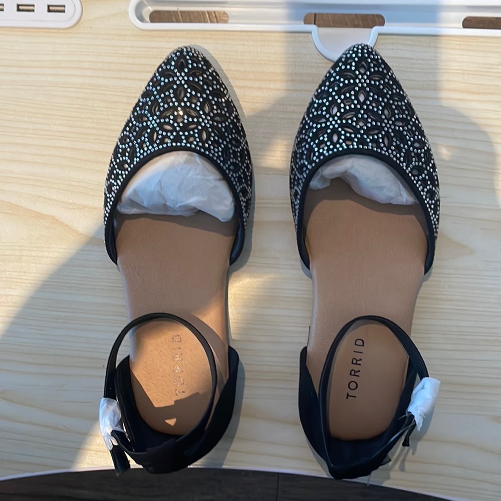 Torrid rhinestones flats w/ ankle straps size 7.5 Wide Width New never been worn